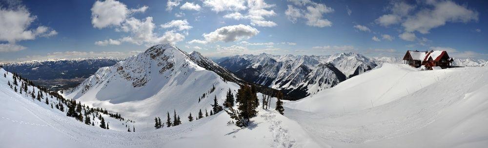 Glacier Mountaineer Lodge Golden Kültér fotó